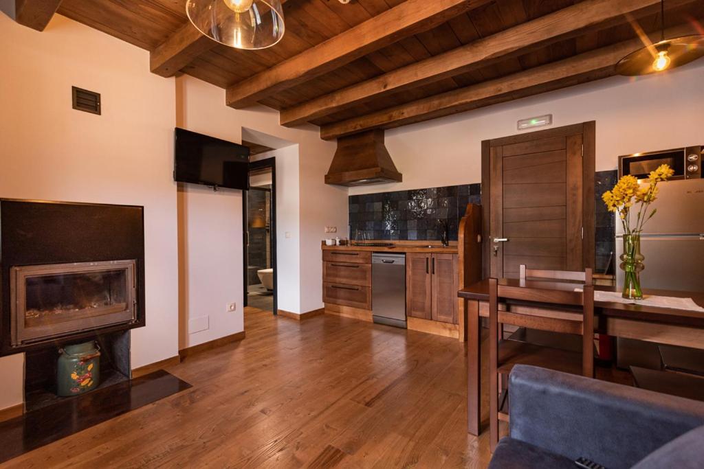 Apartamentos Rurales Casa Llongo Коанья Экстерьер фото